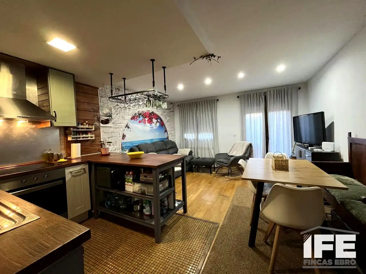 Ground floor for sale in Alagón