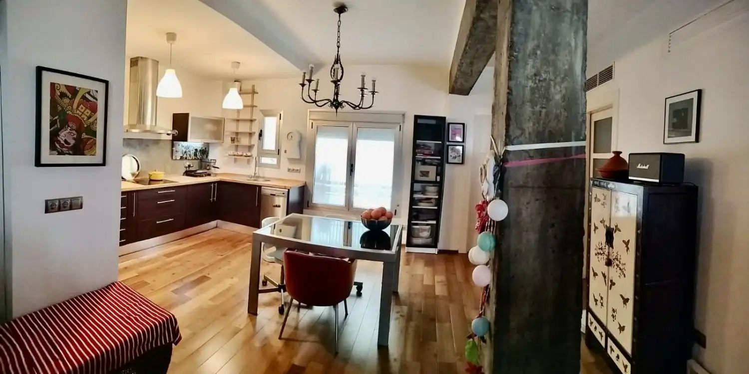 Küche von Wohnung zum Verkauf in Sevilla mit Klimaanlage, Heizung und Terrasse