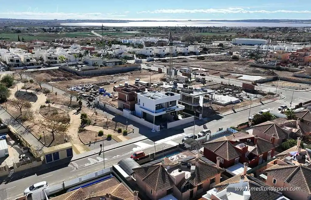 Chalet con jardín en venta en Los Montesinos, imagen 15
