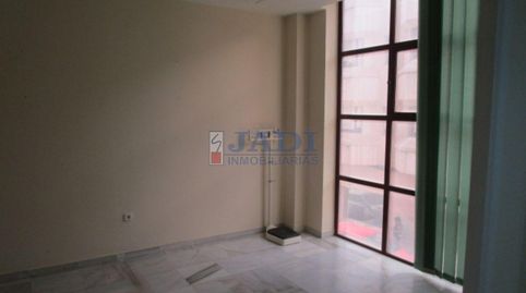 Foto 5 de Oficina en venta en Valdepeñas, Ciudad Real