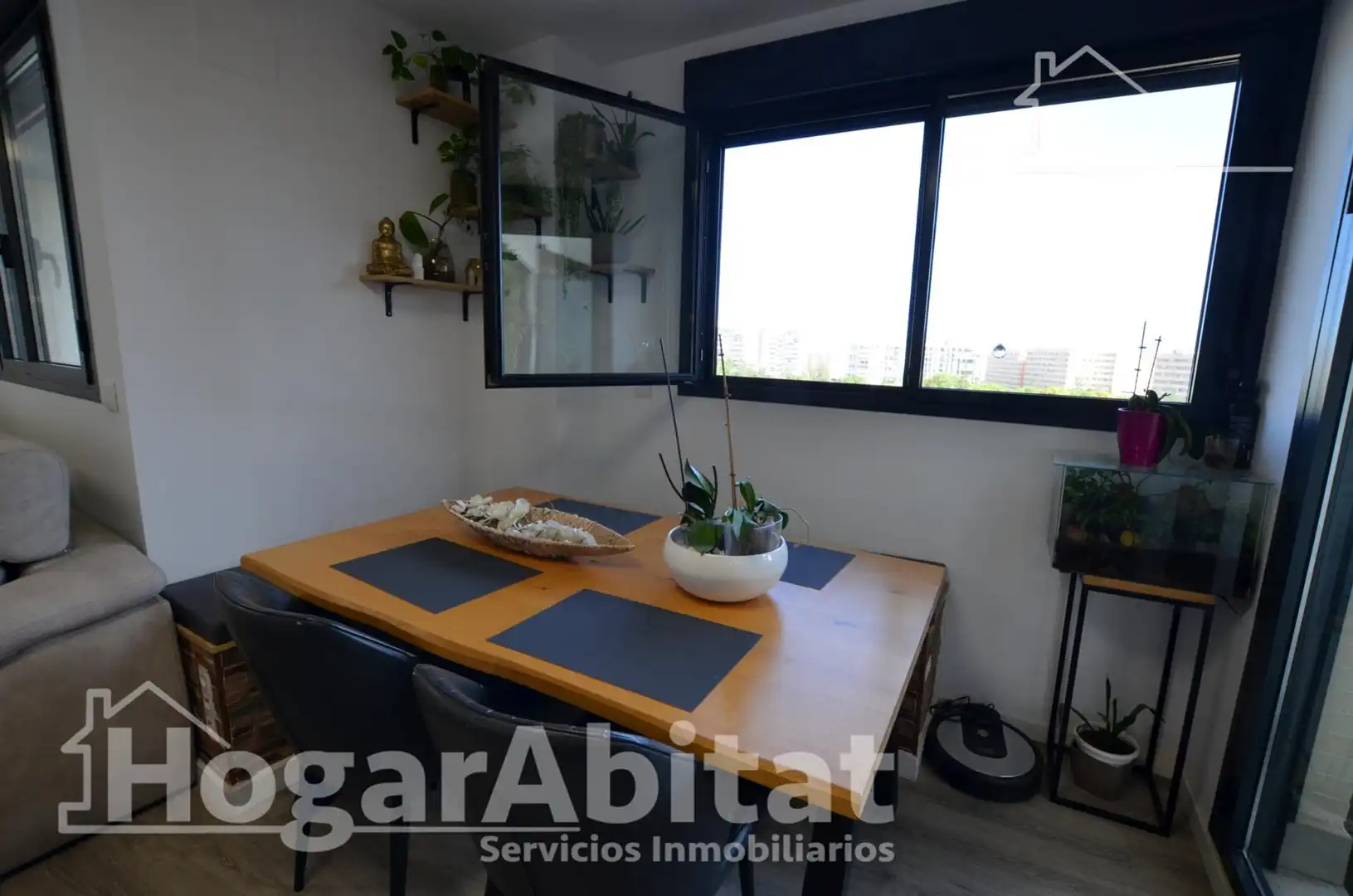Habitación de Piso en venta en Alicante / Alacant con Aire acondicionado, Calefacción y Jardín privado