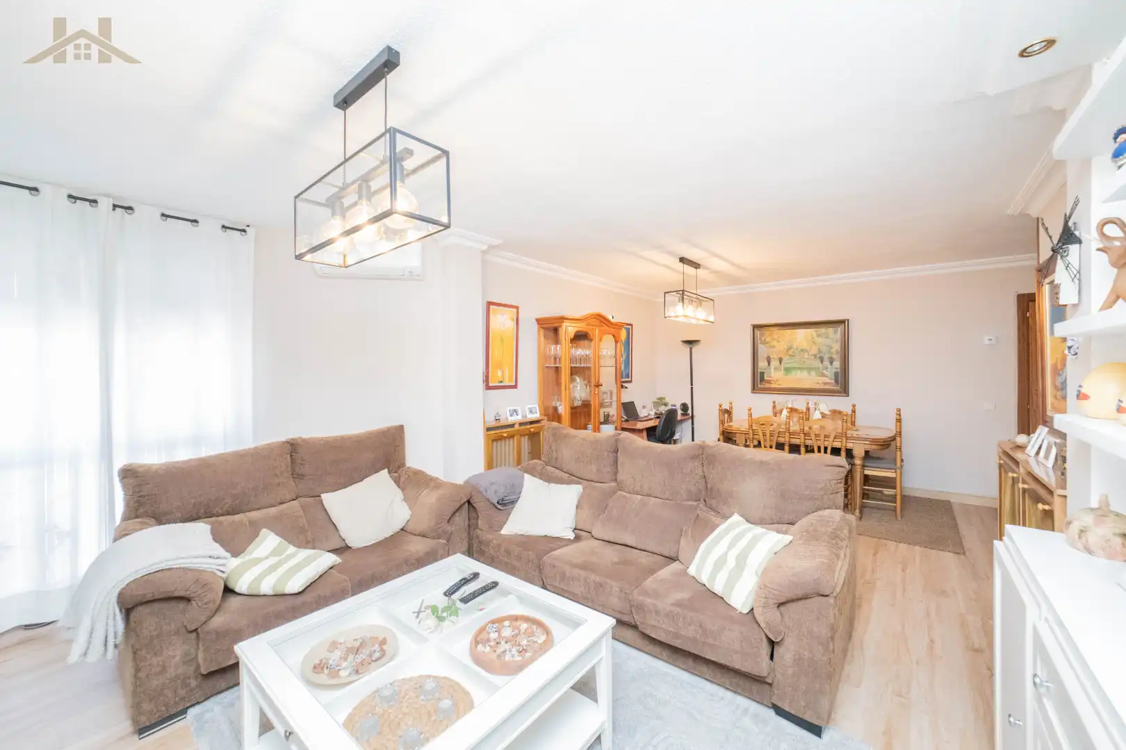 Living room of Flat for sale in Fuenlabrada  with Air Conditioner, Heating and Storage room