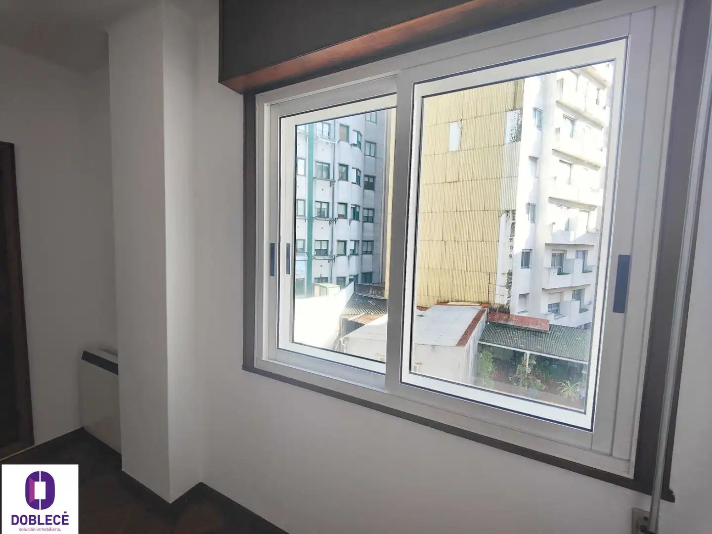 Terraza de Piso en venta en Vigo  con Calefacción, Parquet y Internet