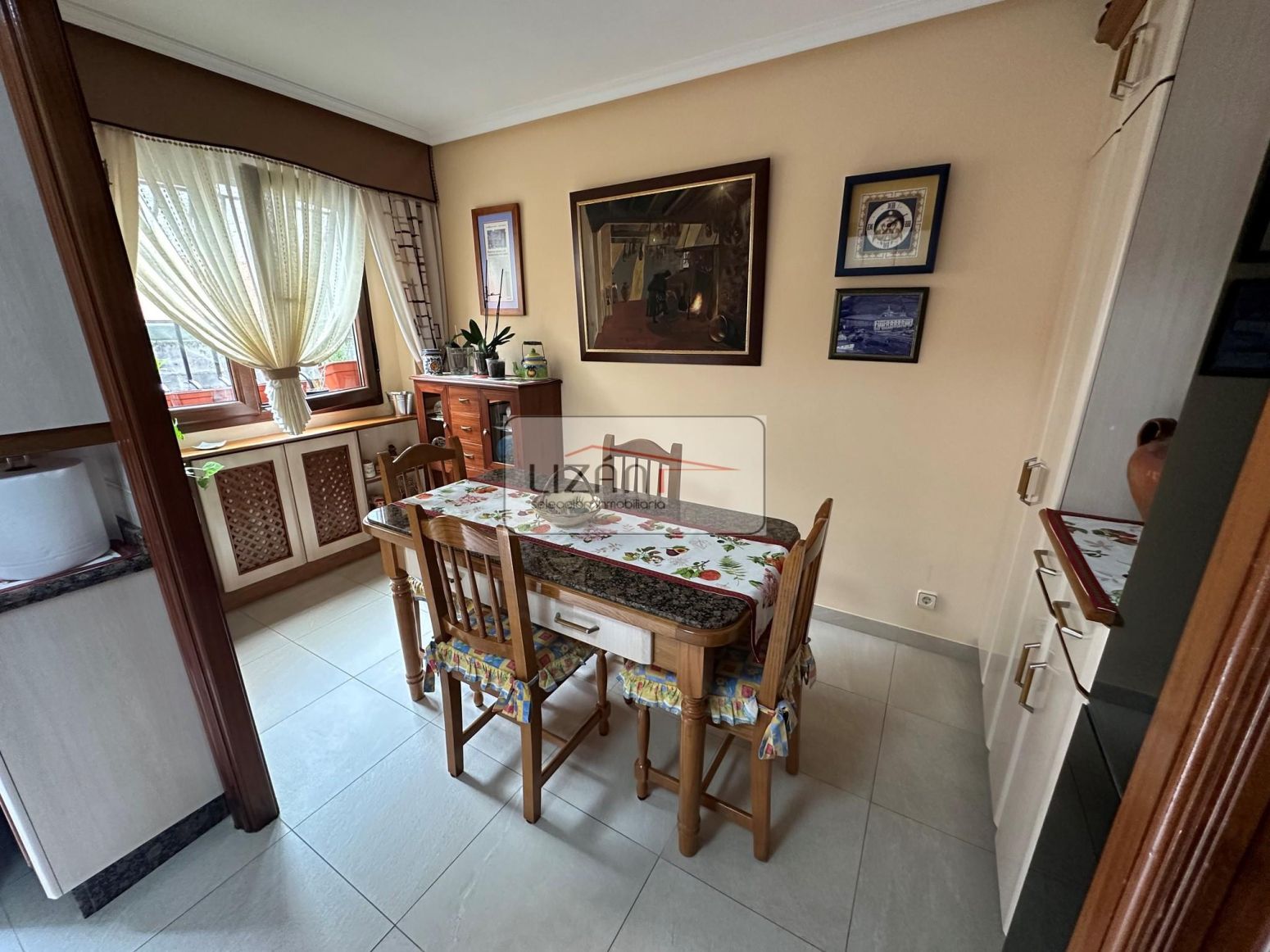 Dining room of Flat for sale in Oviedo   with Heating, Parquet flooring and Terrace