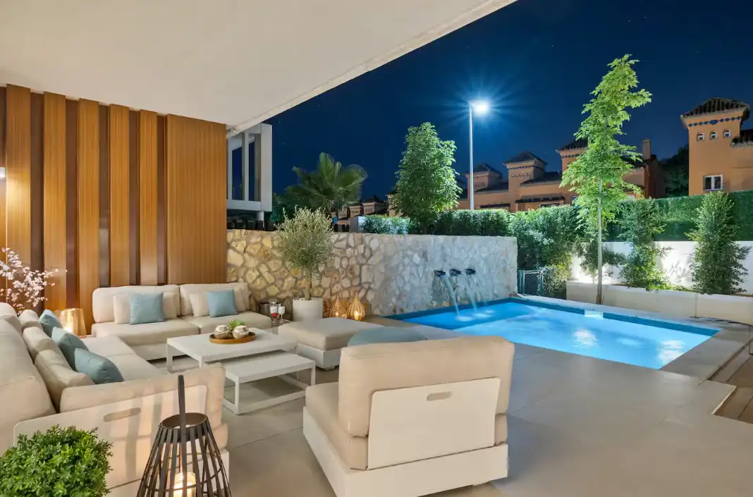 Terrassa de Casa adosada de lloguer en Marbella amb Aire condicionat, Calefacció i Jardí privat