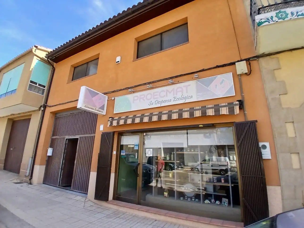 Local en venda en Valdeltormo amb Aire condicionat, Calefacció i Terrassa