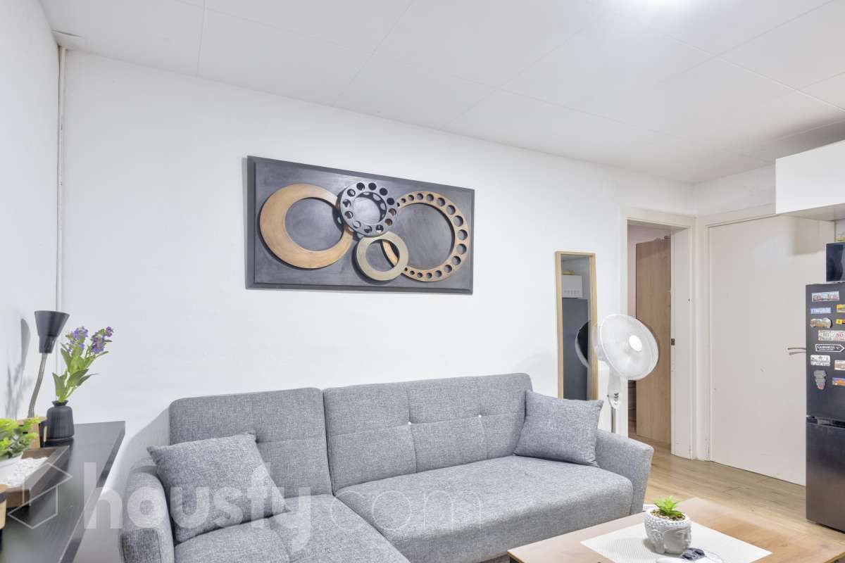 Sala d'estar de Pis en venda en  Barcelona Capital amb Parquet