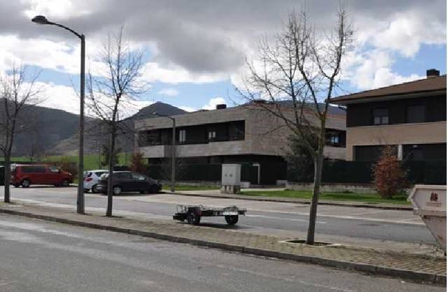 Garaje en Venta en Carretera Ezperun  en Noáin (Valle de Elorz) / Noain (Elortzibar)