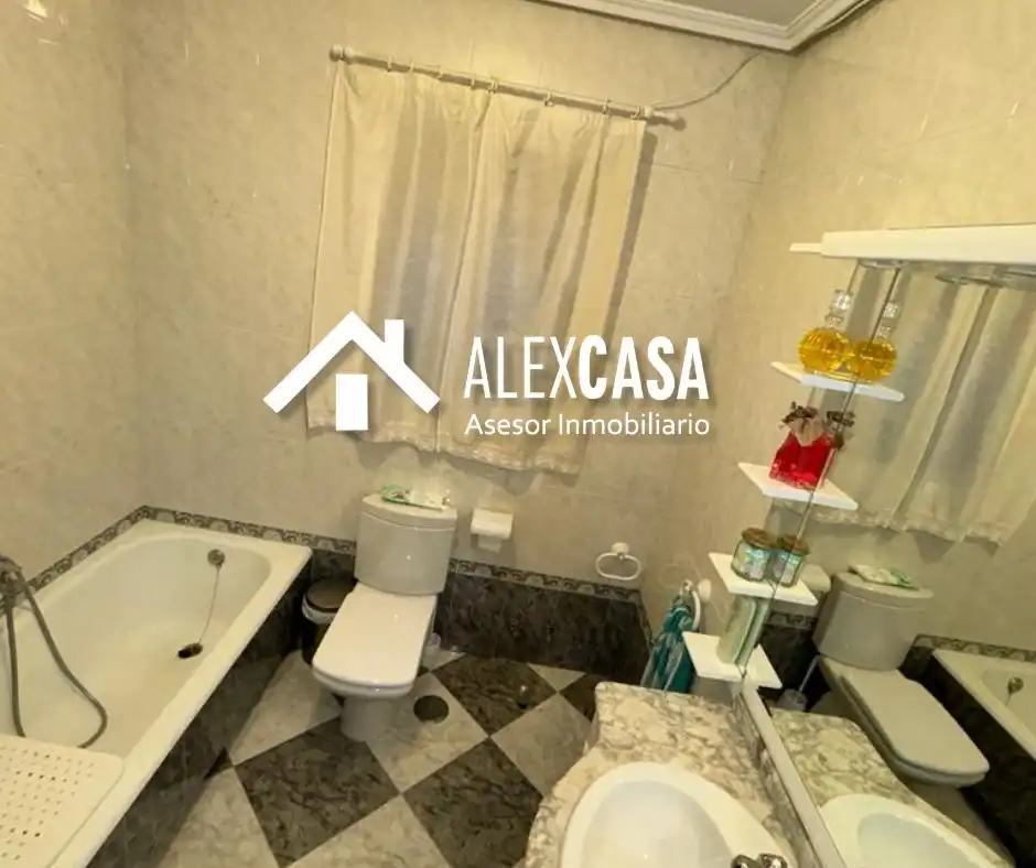 Baño de Piso en venta en Cabra