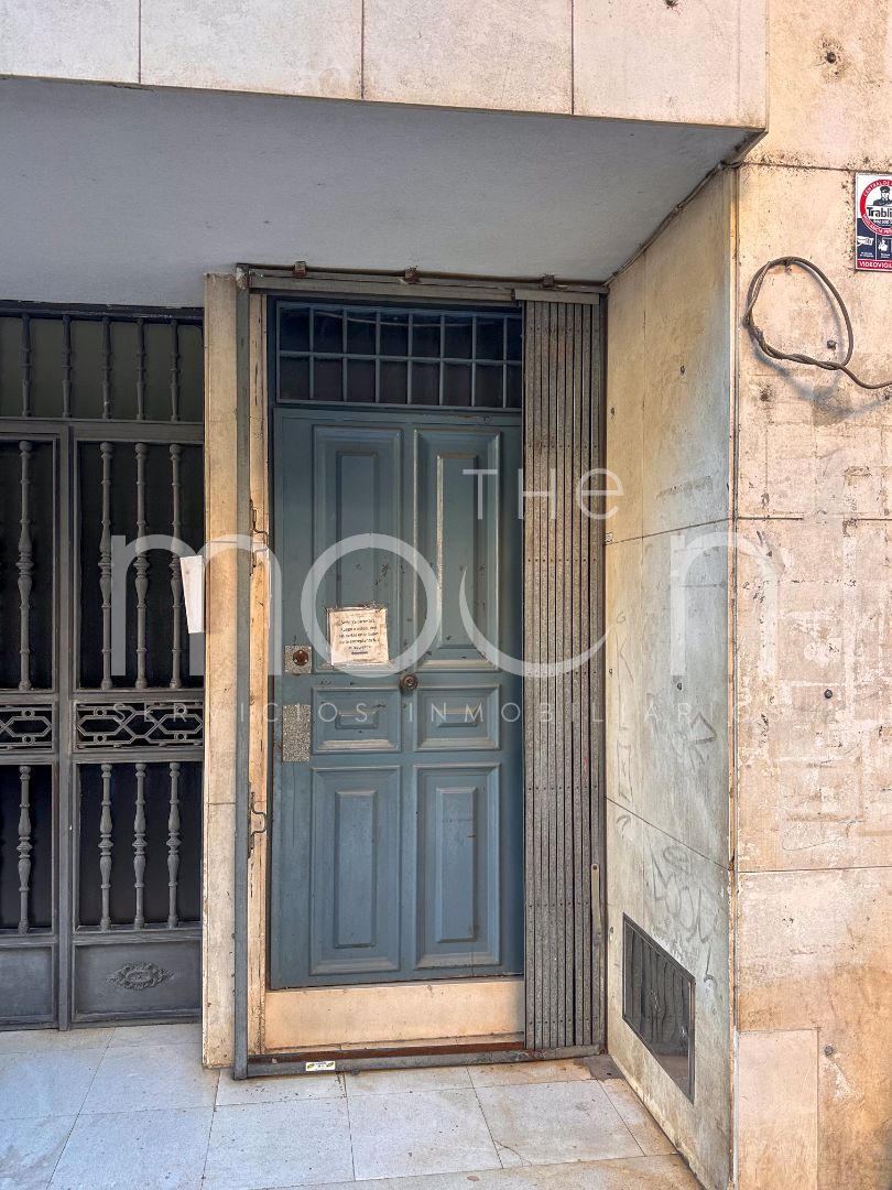 Exterior view of Office for sale in  Huelva Capital  with Air Conditioner