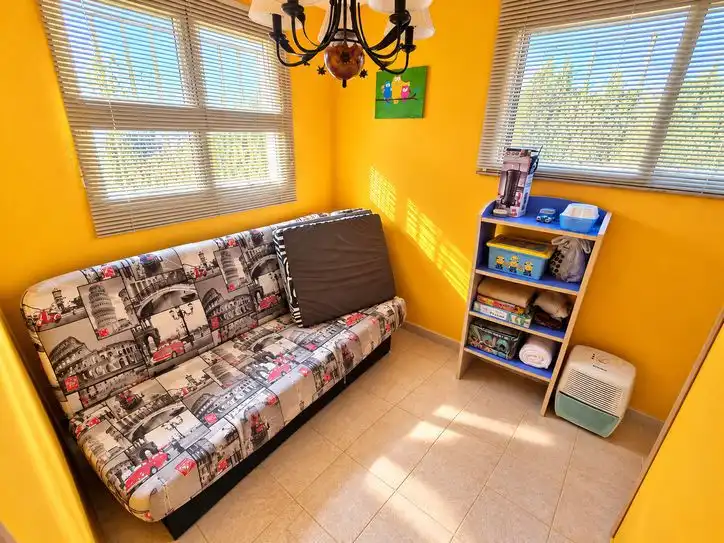 Sala d'estar de Casa o xalet en venda en La Pola Siero