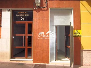 Locale commerciale in vendita a Calle Álamos 31