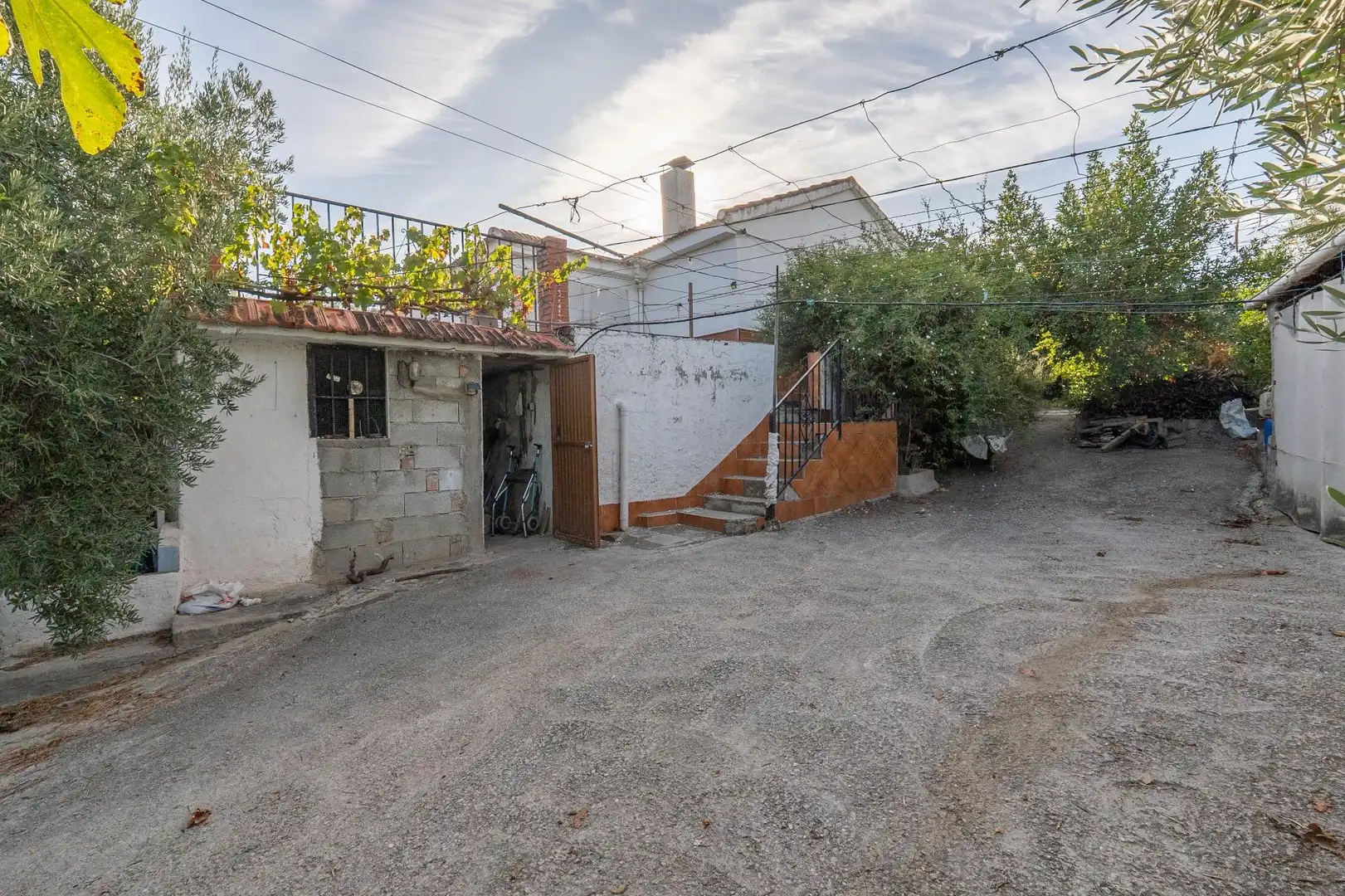 Außenansicht von Country house zum Verkauf in Las Gabias mit Privatgarten, Terrasse und Abstellraum