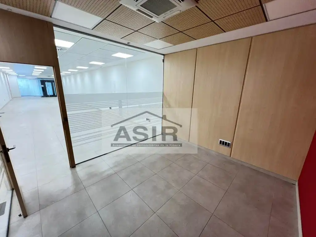 Business premises for sale in Josep Melcior Gomeis, imagen 13