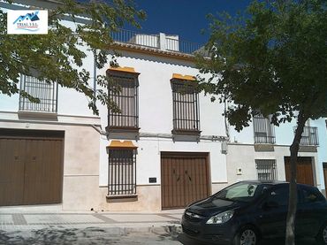 House for sale in Calle DE EL SAUCEJO