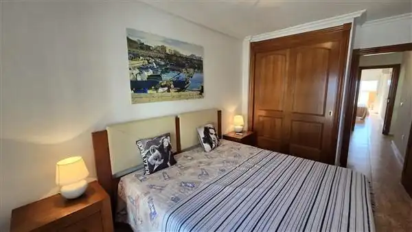 Habitación de Apartamento en venta en La Manga del Mar Menor con Aire acondicionado, Calefacción y Terraza