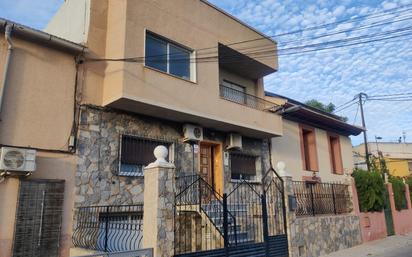 Vista exterior de Casa o xalet en venda en Molina de Segura amb Terrassa, Piscina i Balcó