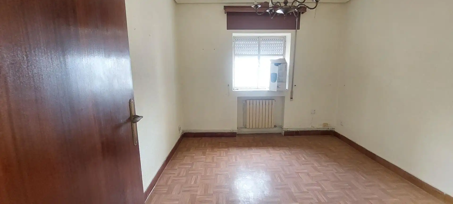 Habitación de Piso en venta en Torrelavega  con Calefacción