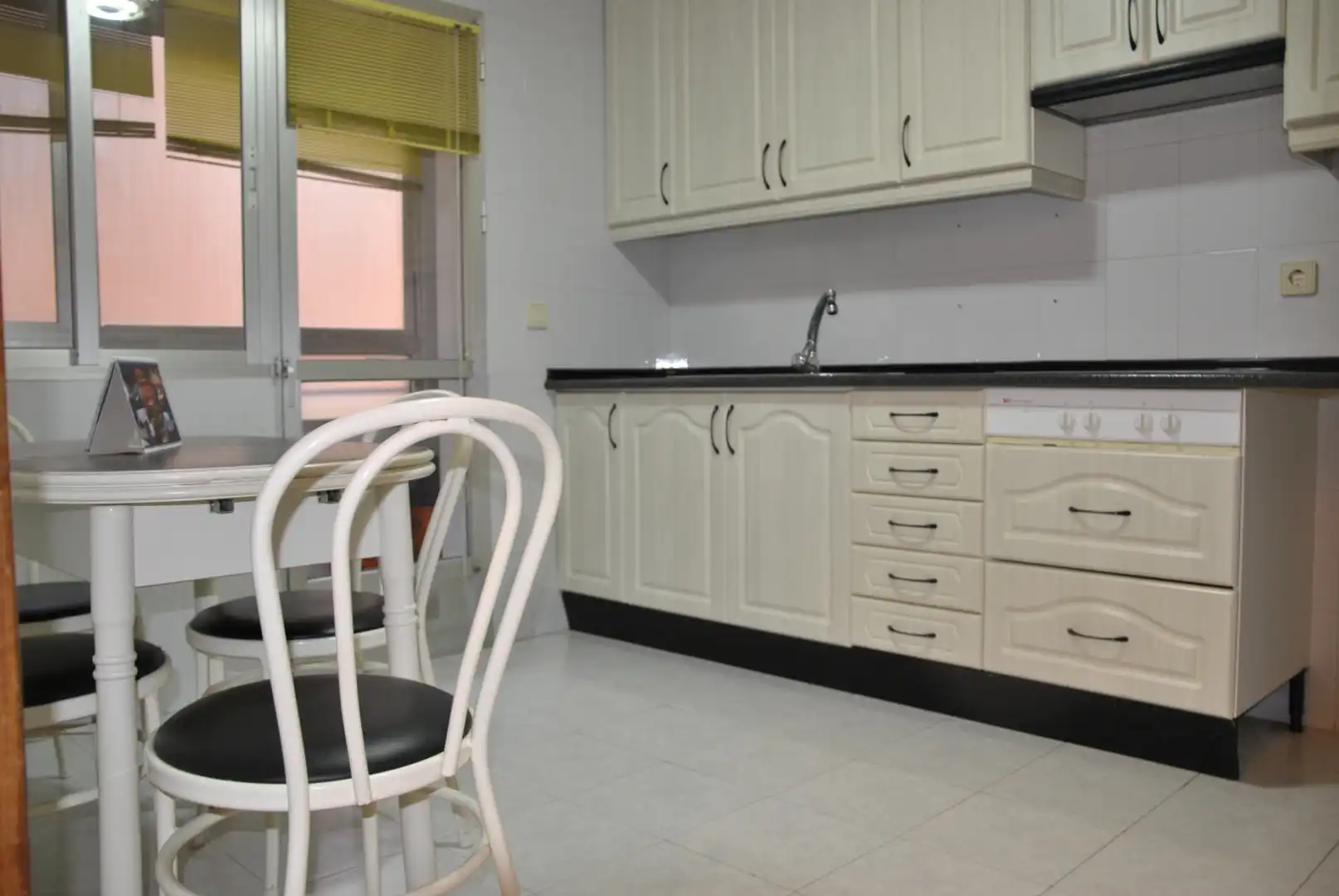 Flat for rent in Avenida Dolores Ibarruri, Zona Norte - Hospital - Urbanizaciones