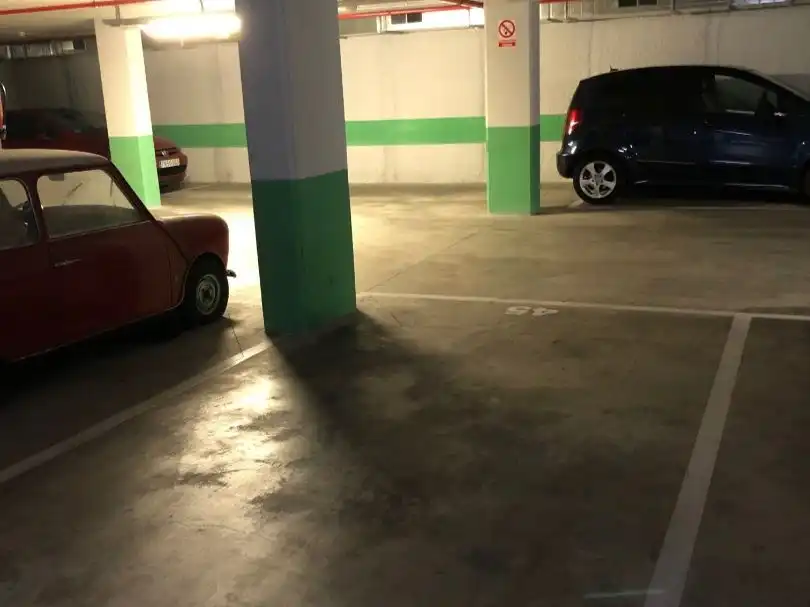 Garaje de alquiler en Carrer de Francesc Layret, 7, Montesa