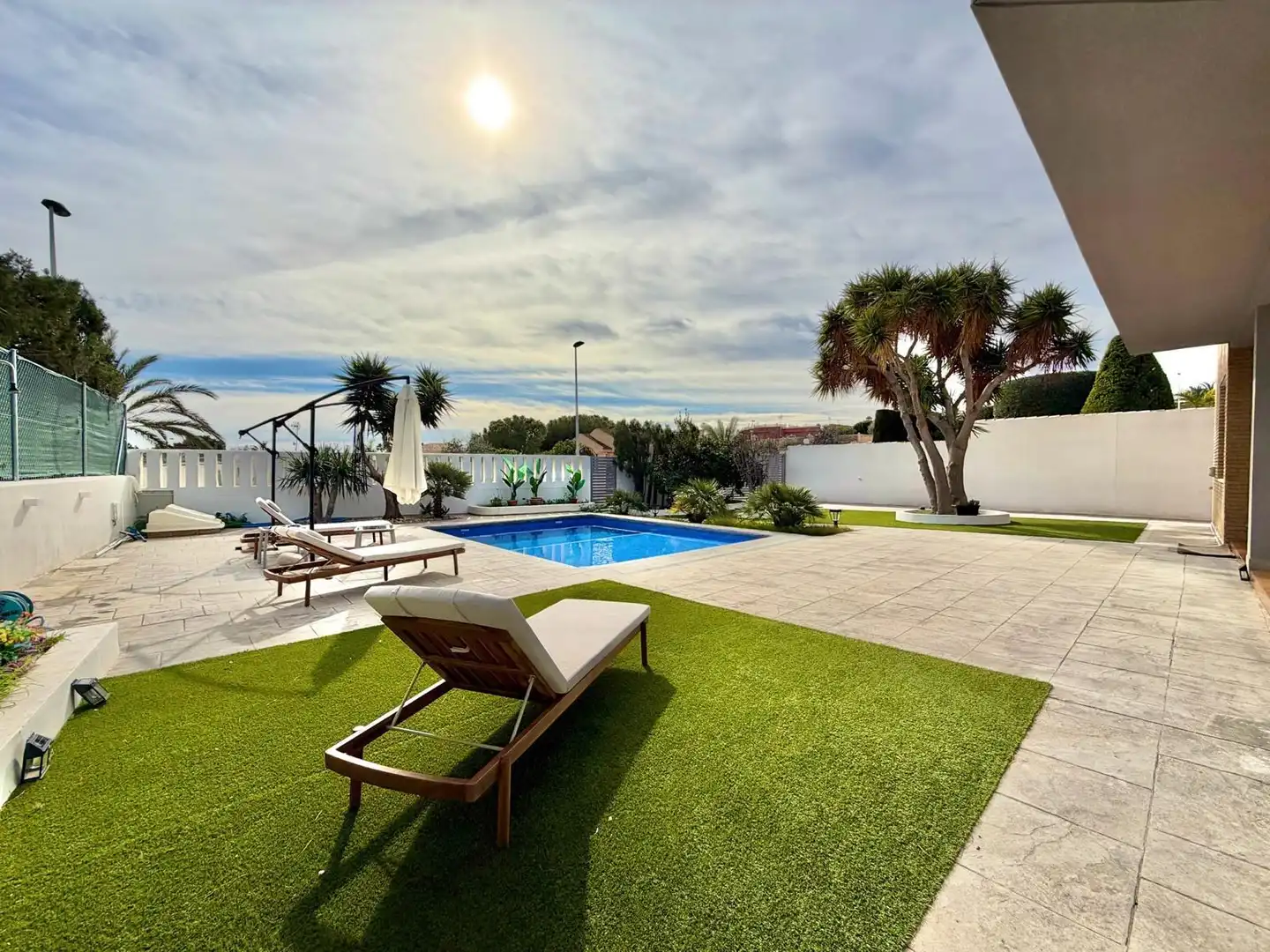 Piscina de Casa o chalet en venta en Elche / Elx con Aire acondicionado, Jardín privado y Terraza