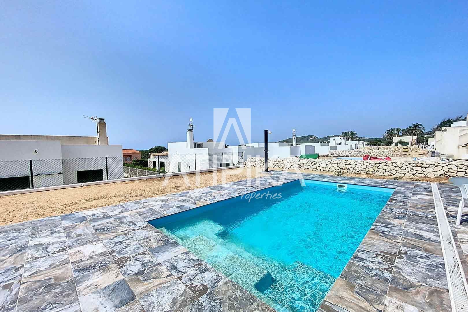 Vista exterior de Casa o xalet en venda en Alaior amb Aire condicionat, Terrassa i Piscina