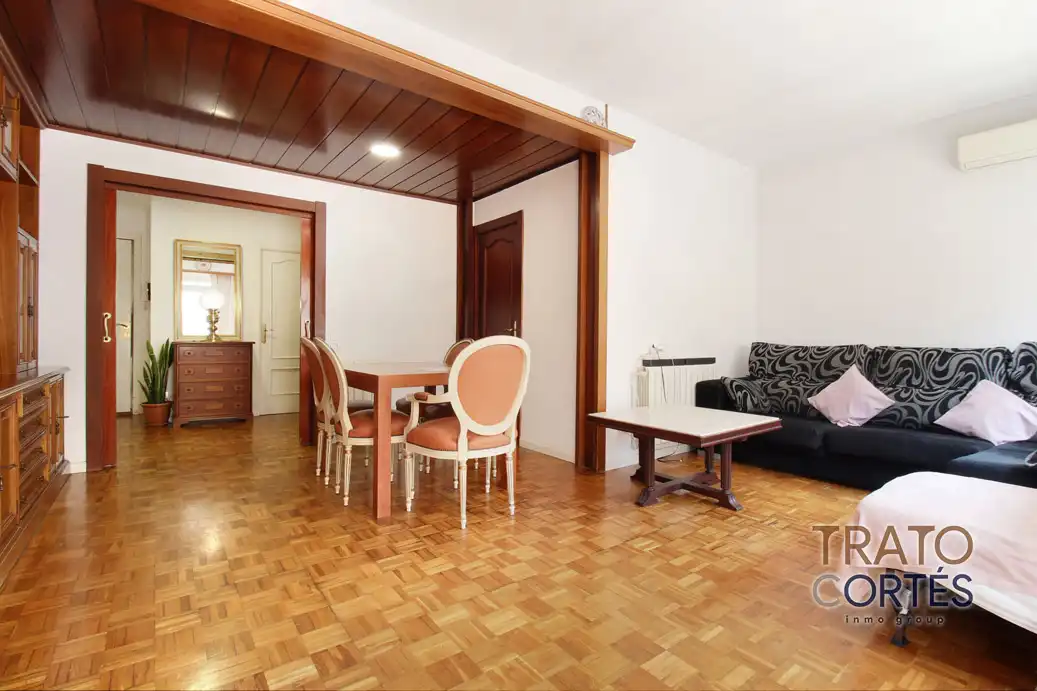 Appartamento con terrazza in vendita a Carrer de Santa Teresa, imagen 7