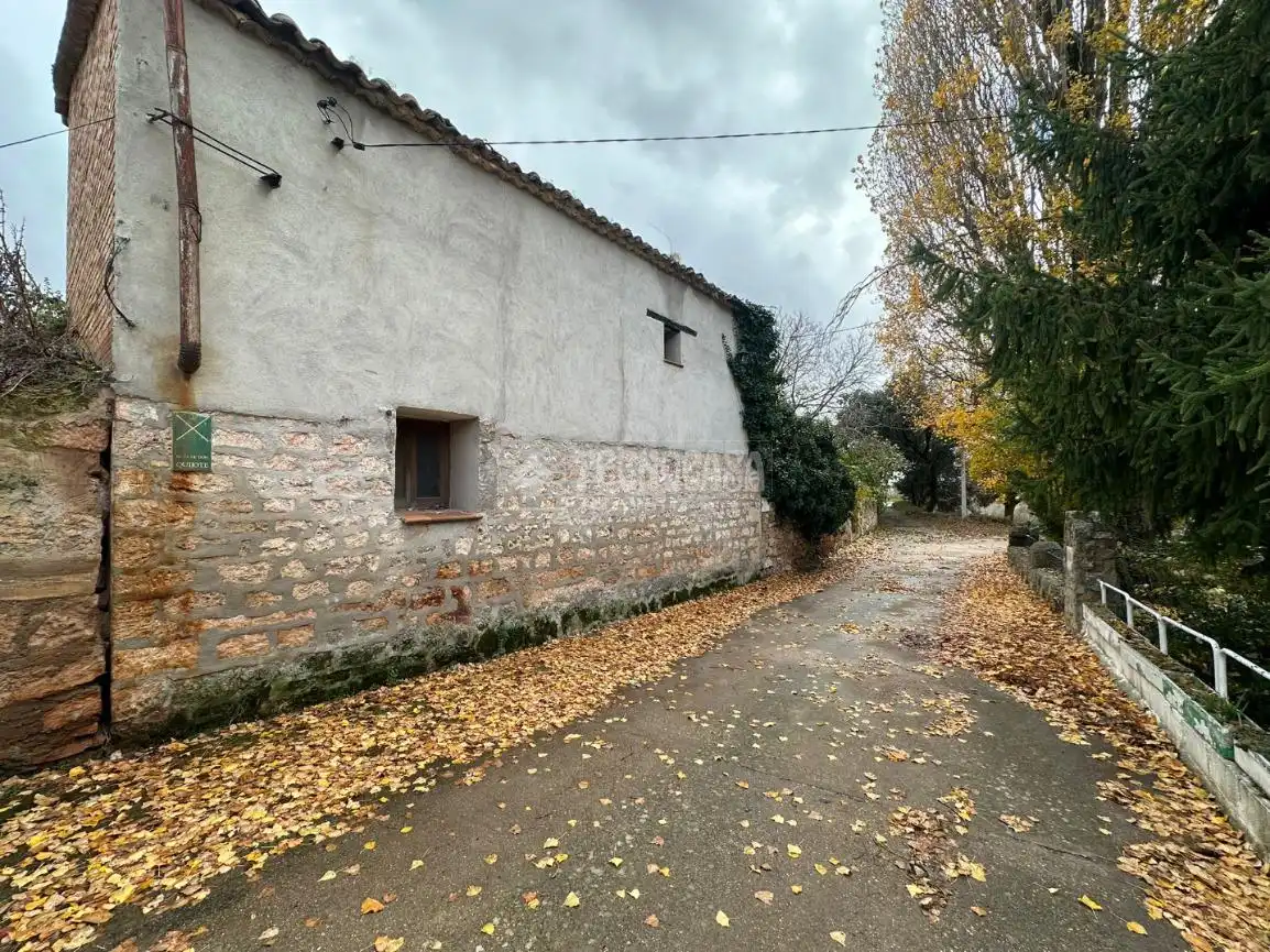 Vista exterior de Casa o chalet en venta en Valdelcubo
