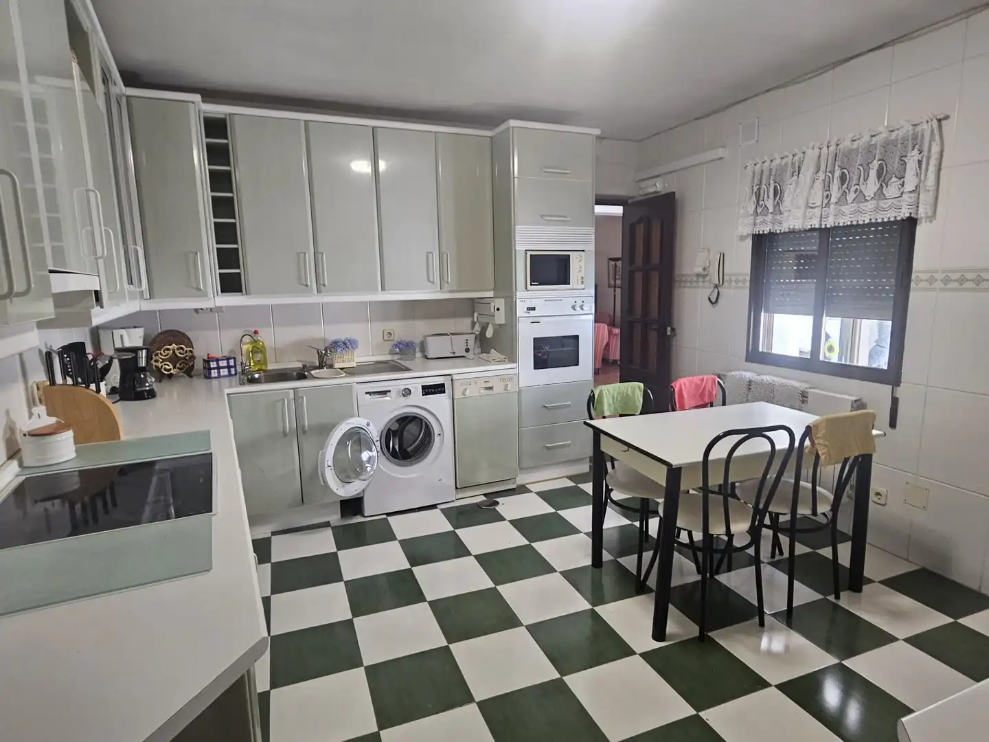 Cocina de Casa adosada en venta en Driebes con Calefacción, Jardín privado y Terraza