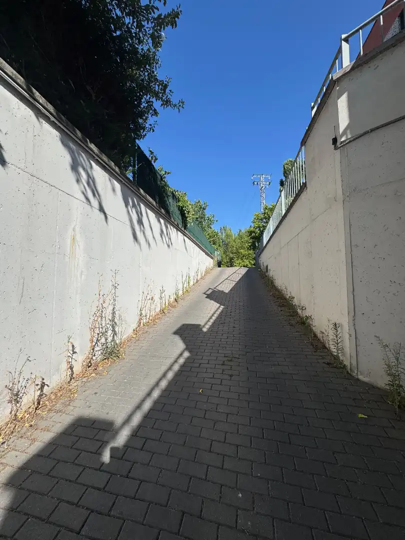 Aparcament amb ascensor en venda a Calle Arribes del Duero 14, imagen 4