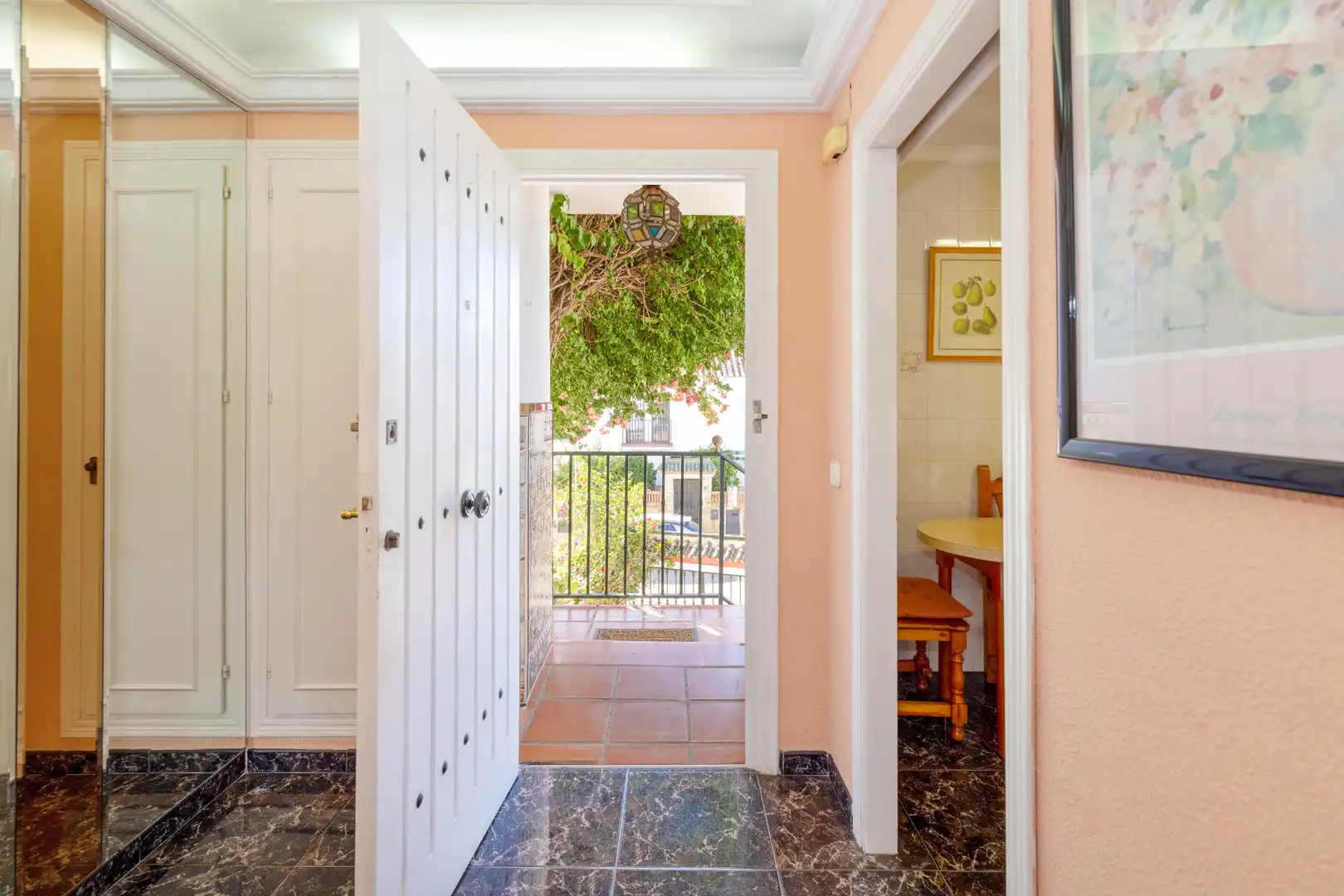 Casa adosada en venda en Marbella amb Jardí privat, Terrassa i Traster