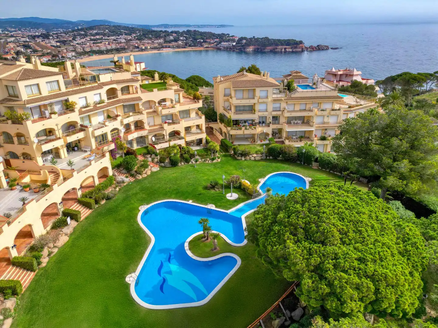 Jardín de Piso en venta en Sant Feliu de Guíxols con Calefacción, Terraza y Horno