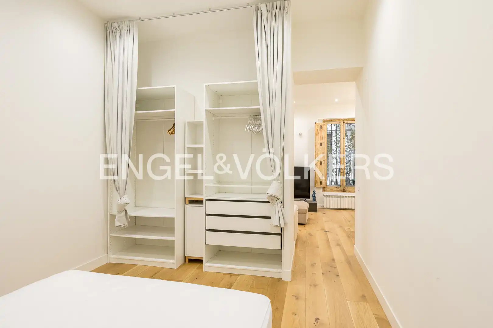 Habitación de Piso en venta en Madrid con Aire acondicionado y Calefacción