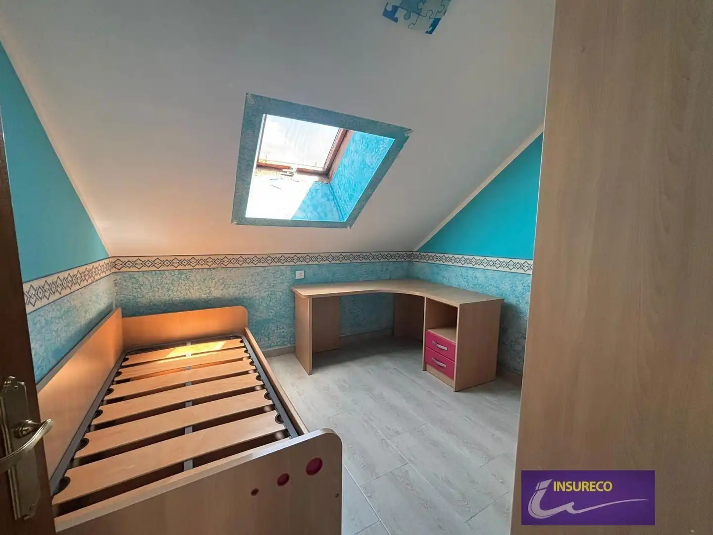 Habitación de Dúplex en venta en Valencia de Don Juan con Terraza y Trastero