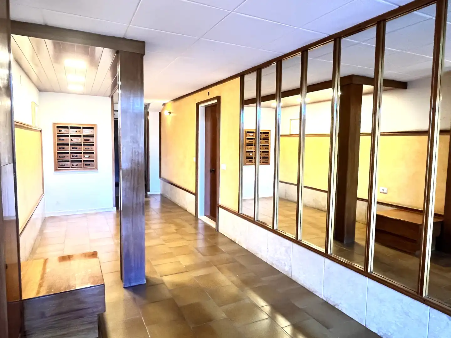 Piso en venta en Santa Coloma de Cervelló con Calefacción, Parquet y Horno