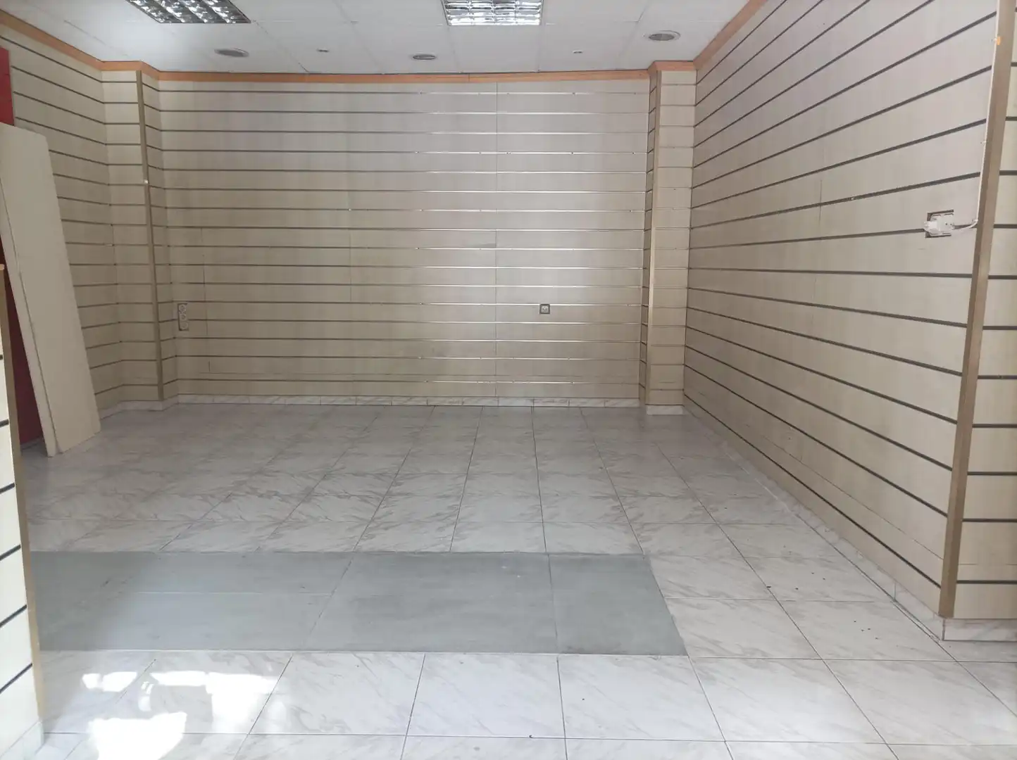 Commercial properties for rent in Granada  with Air Conditioner