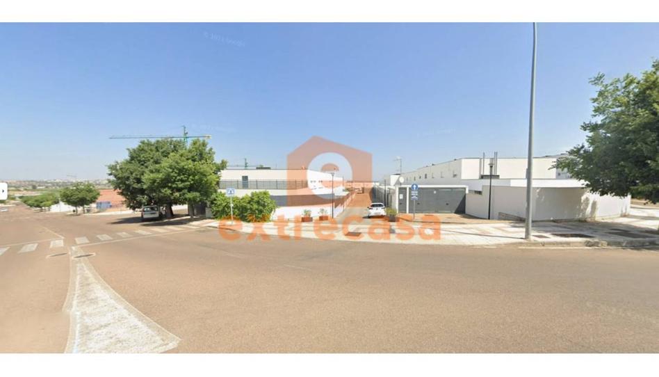 Photo 1 of Single-family semi-detached to rent in Carretera de Sevilla - Los Montitos, Badajoz