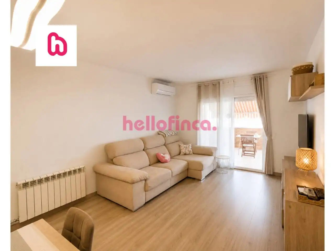 Flat with terrace for sale in Paseo Camp del Roure