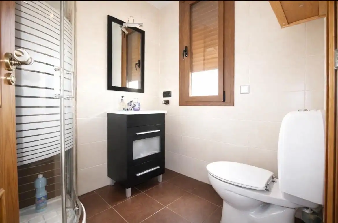 Baño de Casa o chalet en venta en Tarancón con Calefacción, Jardín privado y Terraza