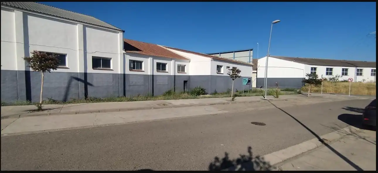 Terreni e lotti in vendita a Calle Benito Coll 18