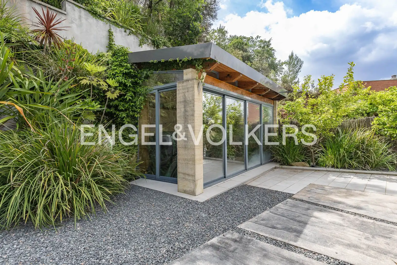 Terraza de Casa o chalet en venta en Matadepera con Aire acondicionado, Calefacción y Jardín privado