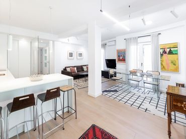 Apartament amb balcó en venda a Calle Enriqueta Lozano