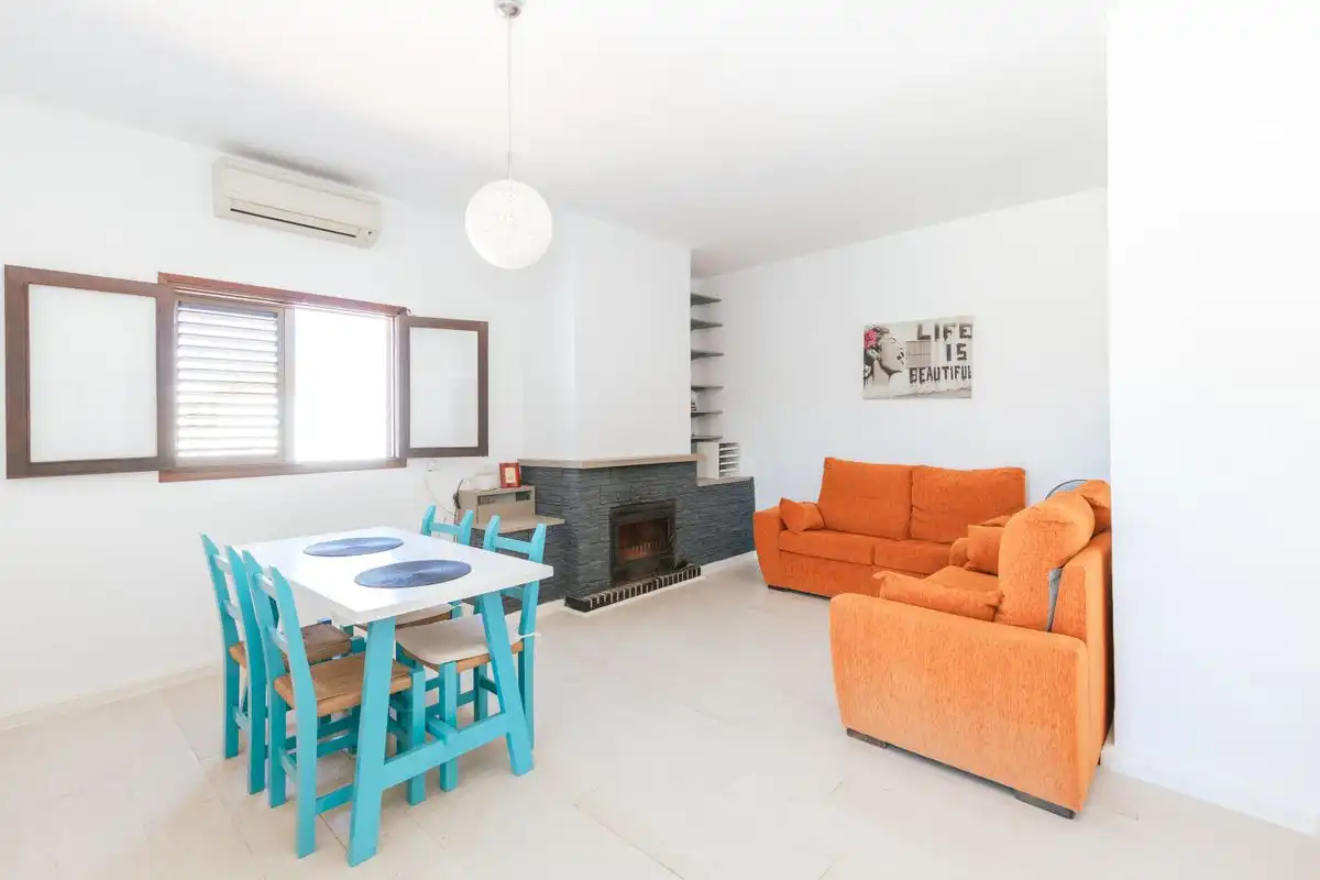Casa rústica con terraza en venta en Sant Agustí-Cala de Bou, imagen 3