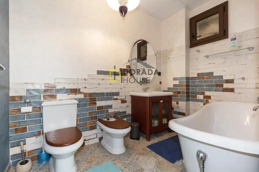Bathroom of Houses for sale in Cambrils  with Air Conditioner, Private garden and Terrace