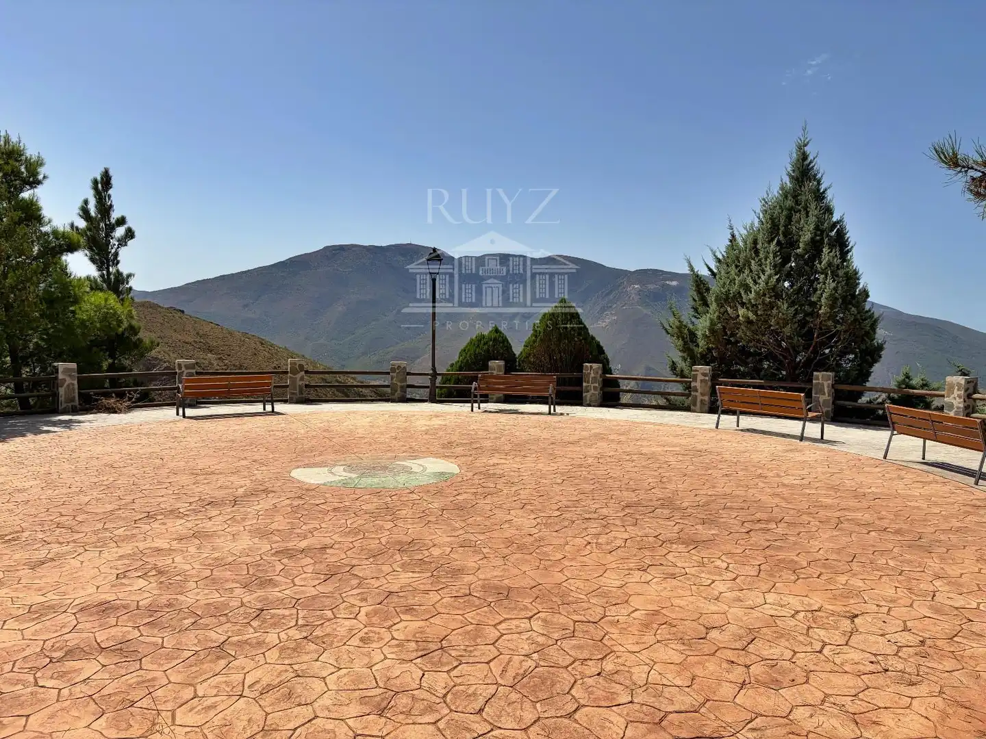 Casa o chalet en venta en Carataunas con Terraza y Balcón