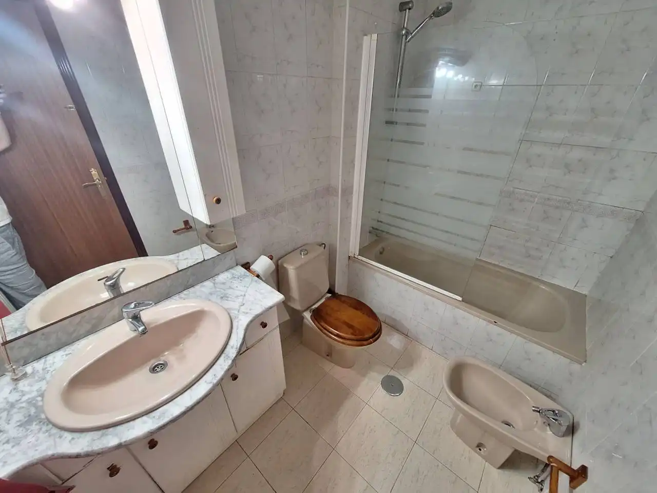 Baño de Piso en venta en Fuenlabrada con Calefacción, Terraza y Trastero