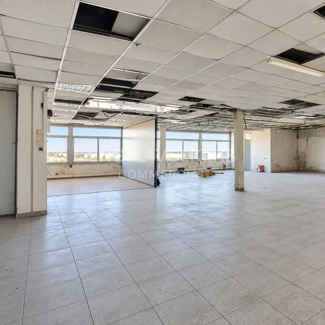Oficina de alquiler en Centre - Sant Josep - Sanfeliu