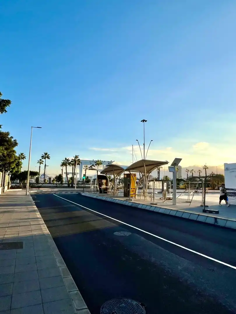 Vista exterior de Pis de lloguer en Las Palmas de Gran Canaria amb Moblat