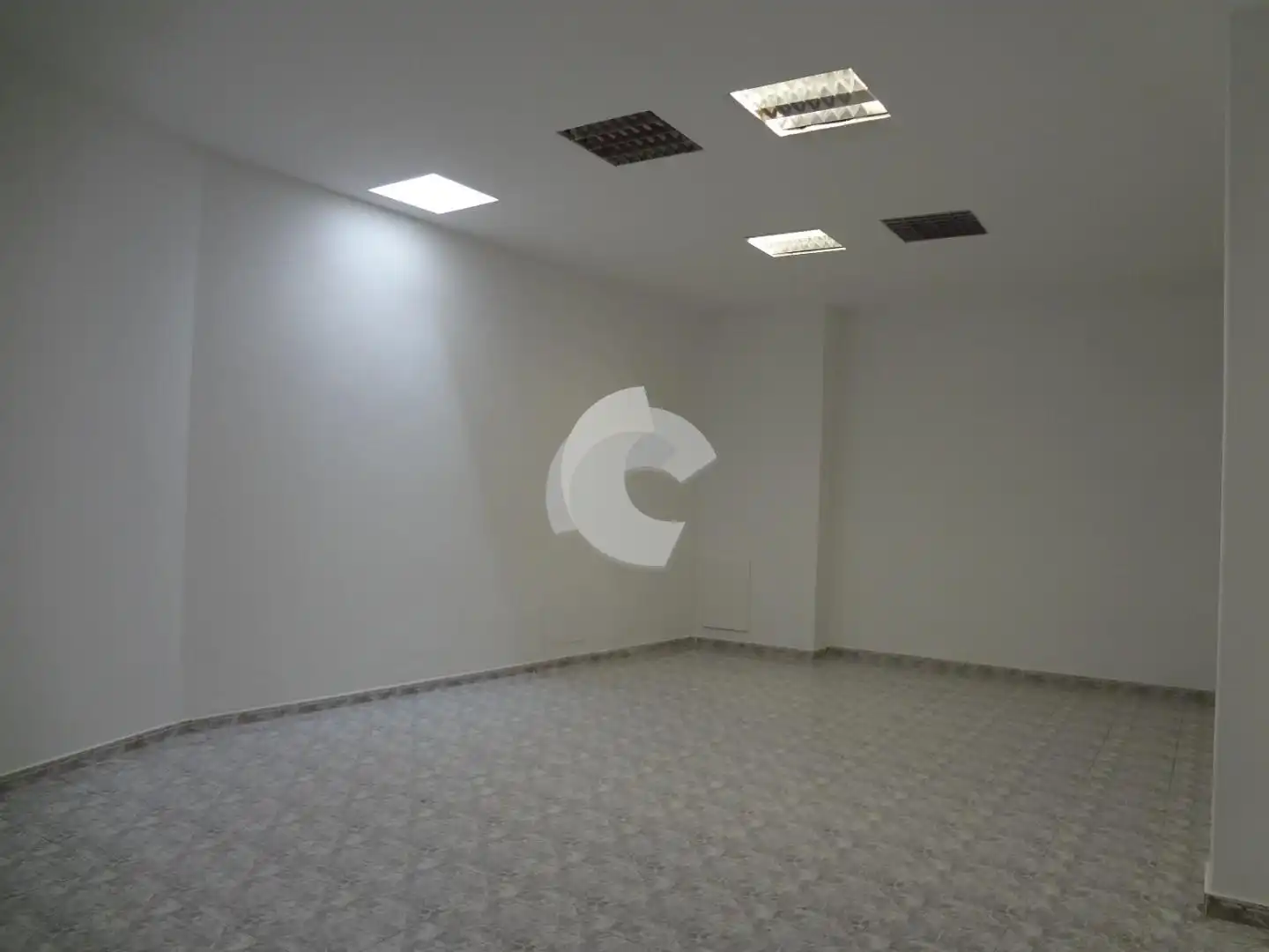 Business premises for sale in Couto, imagen 8