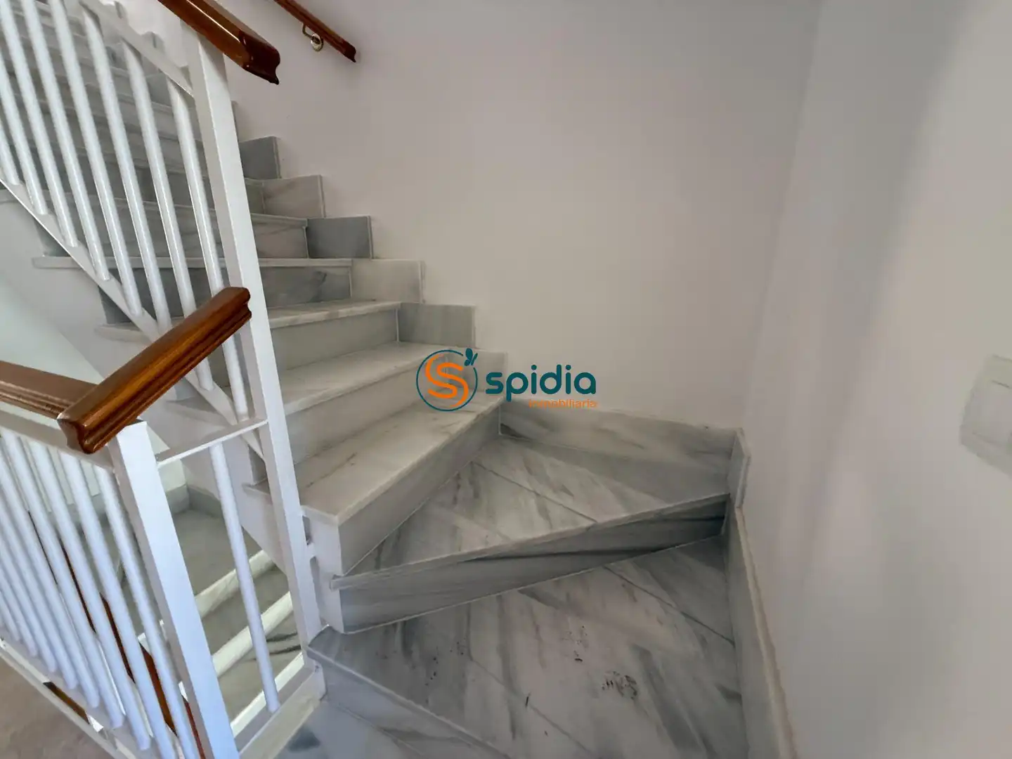 Casa adosada en venta en Águilas con Terraza, Amueblado y Piscina comunitaria